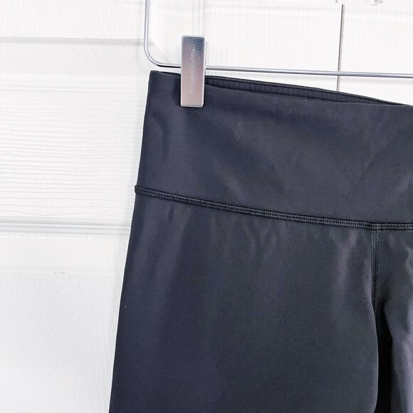 Lululemon Black Wunder Under Crop - Picture 2 of 7